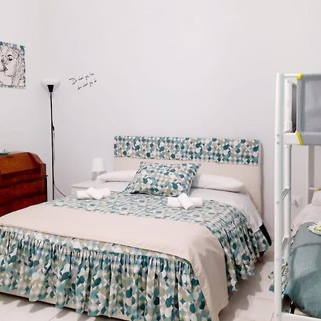 Dory'S Room Camera Nel Cuore Di Napoli Exterior photo